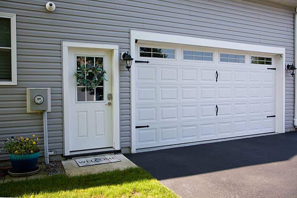 24/7 Emergency Garage Door Panel Replacement experts in Wrightsville, PA